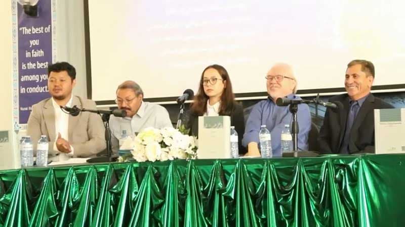 نشست بررسی و نقد دانشنامۀ هزاره در تورنتو؛ چالش‌های دانشنامه‌نویسی در افغانستان